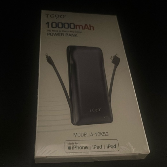 NEW in original package red TG90 10000 mAh power bank model A-10K53. RED!!!! - Picture 1 of 5